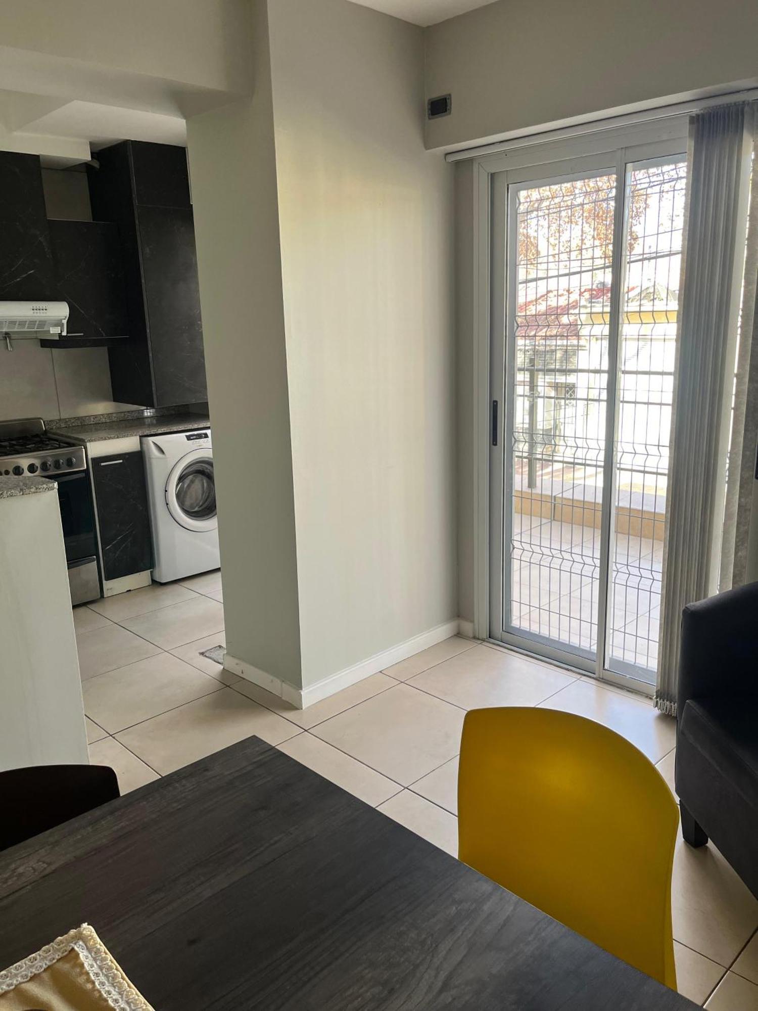 Departamento Centrico Con Cochera Apartamento *